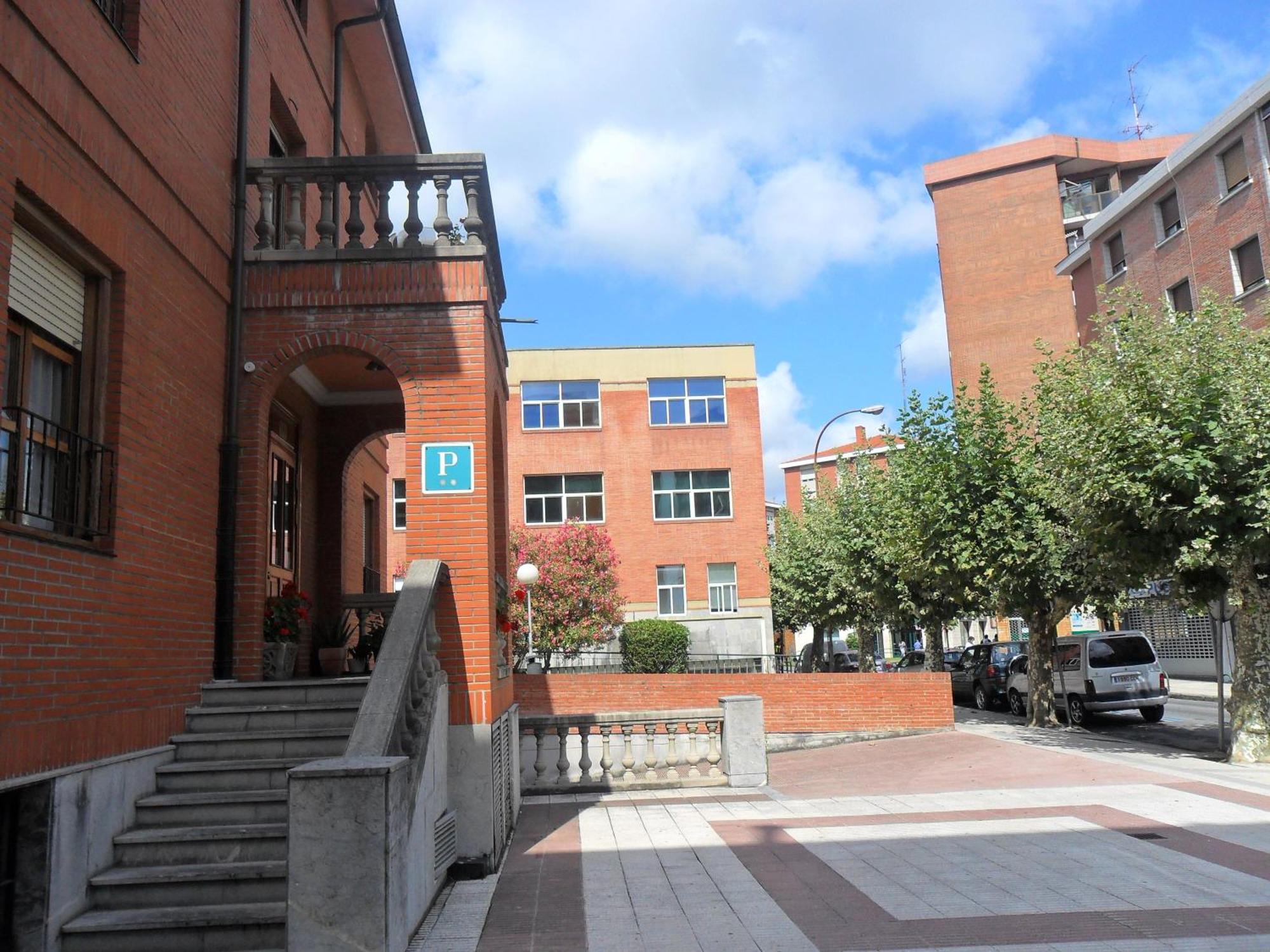 Pension Zeus Hotel Barakaldo Exterior photo